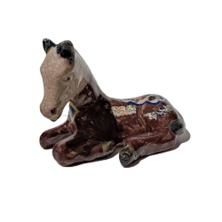 مجسمه سفالی مدل اسب نشسته